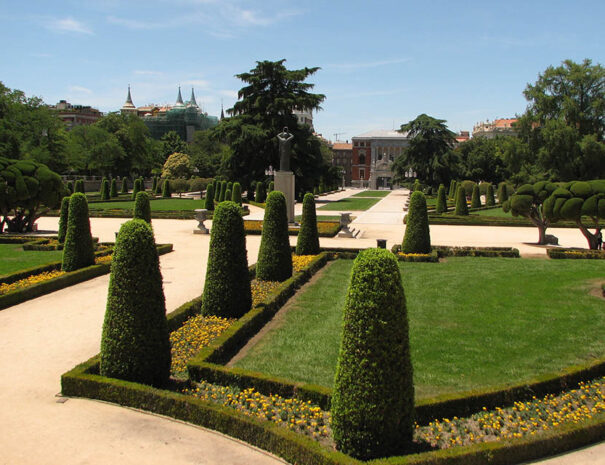Retiro park tour for families with kids