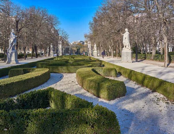 Join now our retiro park tour
