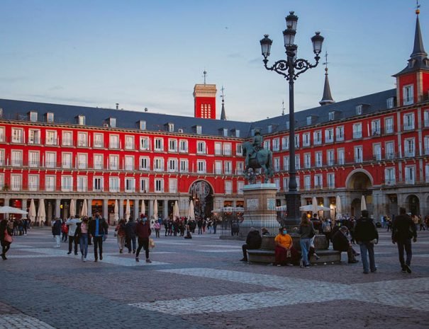 price for architecture tour madrid