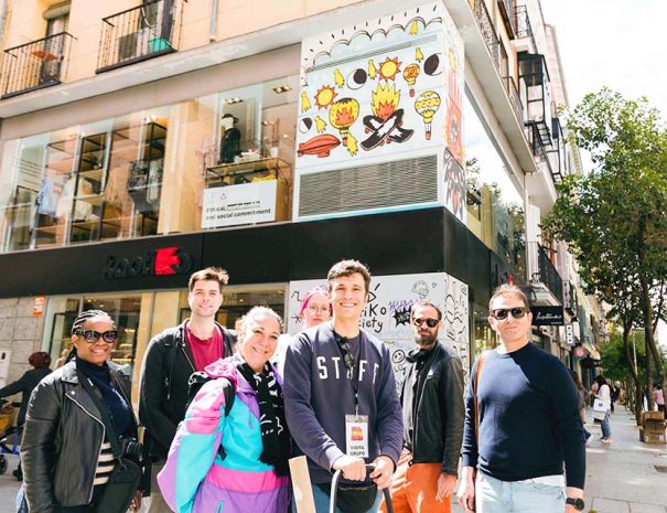 street art tour malasana group