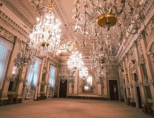 royal palace near me