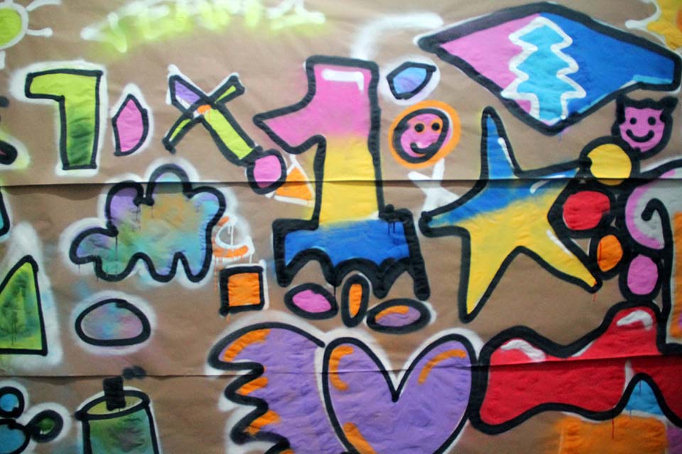 collaborative project at the graffitis team building