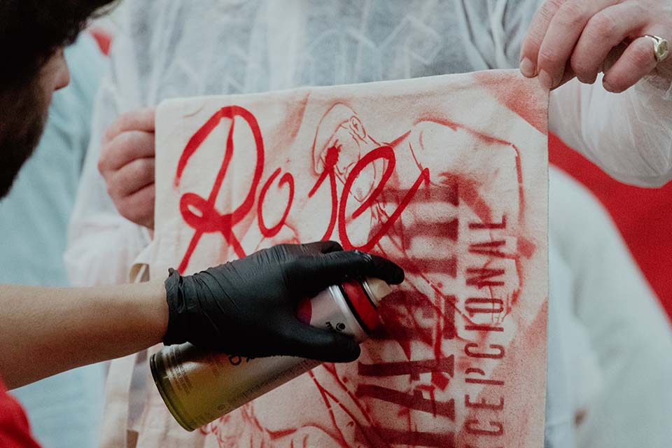practicing graffiti lettering