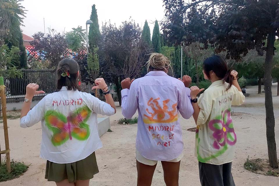 Guests on the graffiti workshop